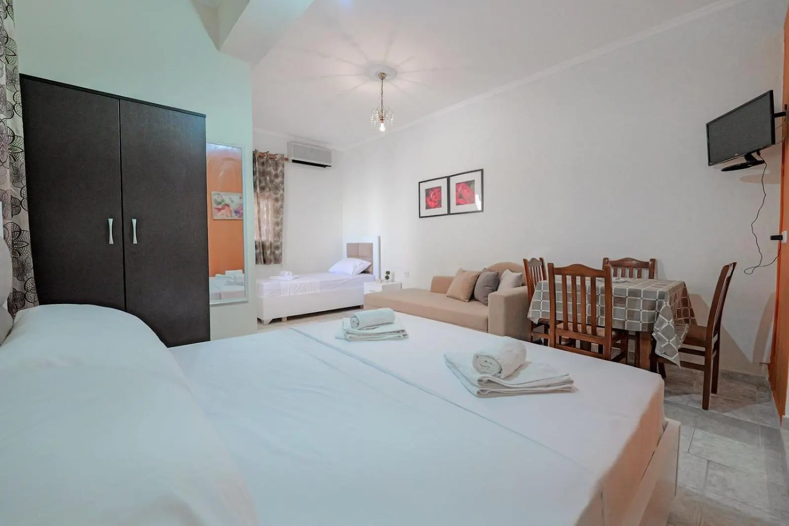 Apartment Villa Ensilv Ksamil