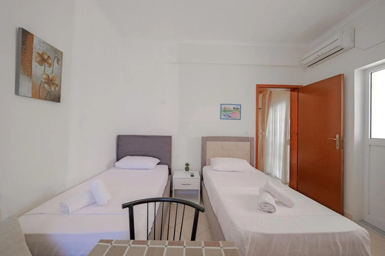 Villa Ensilv Ksamil 0*,  Albania