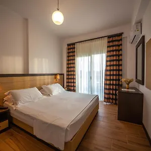 3* 酒店 Inada
