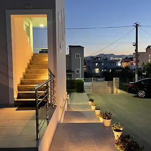  Villa Angelina