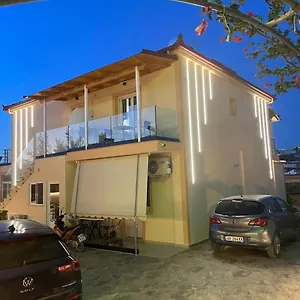 Juli Apartment